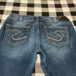 Silver Jeans Suki Mid Capri Jeans Stretch Size 31 x 22.5/ 25 unrolled Cropped